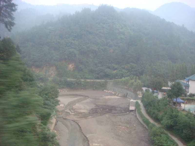 Image: /media/?path=/trips/2007-08-13 China/2007-08-19_Xi'an-Wudang/20070819-184354-1-Joe.jpg